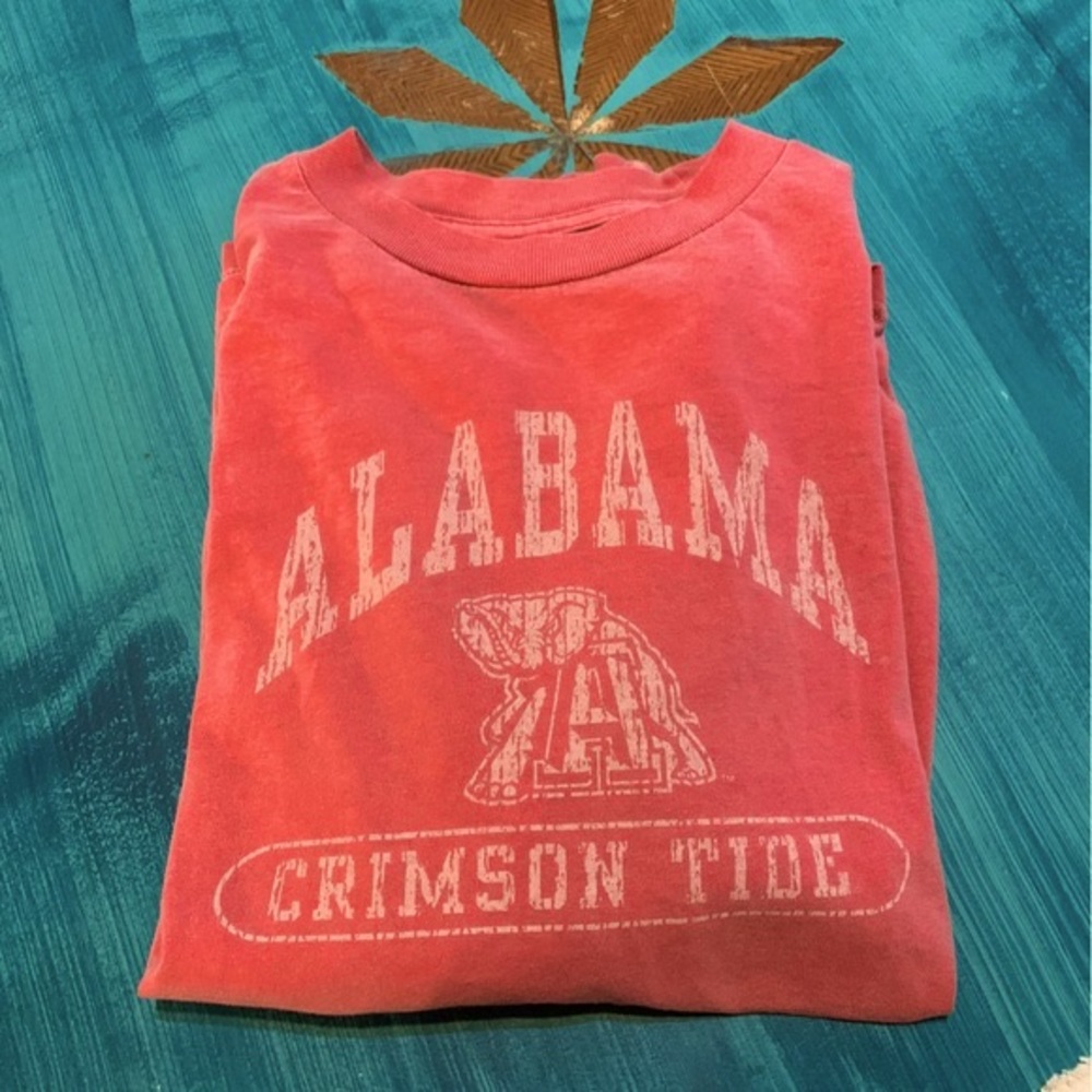Alabama Crimson Tide Long Sleeve Tee Shirt Faded Red with Elephant Logo Size Med
